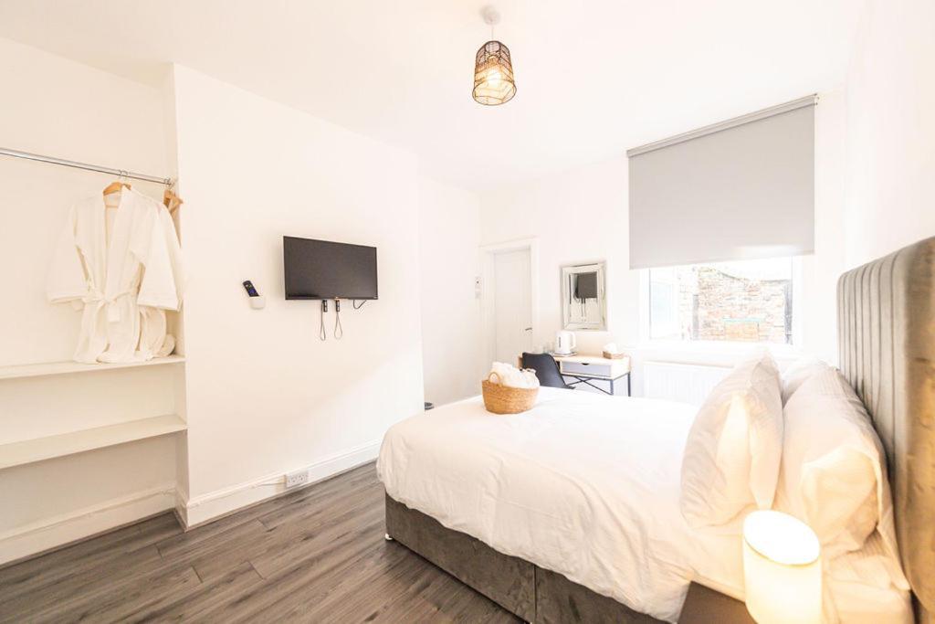 Room In Anfield Ливърпул Екстериор снимка
